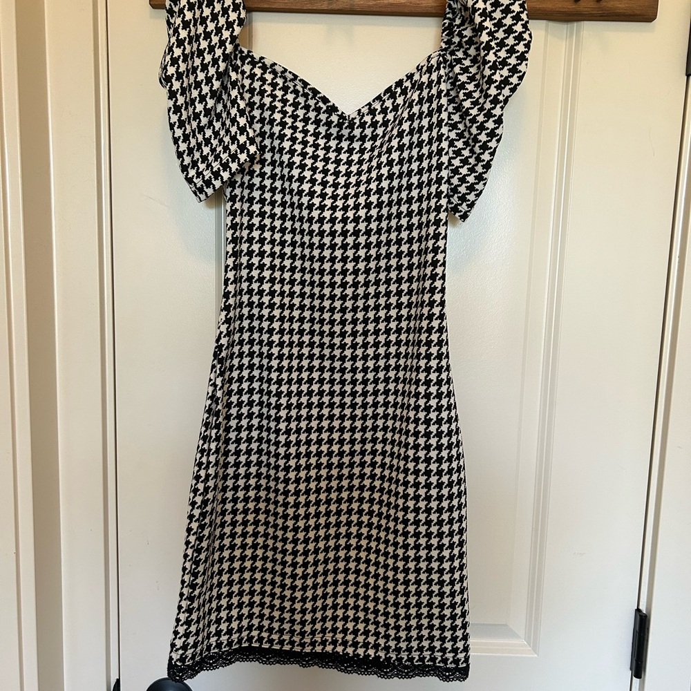 SHEIN Monochrome Houndstooth Mini Dress